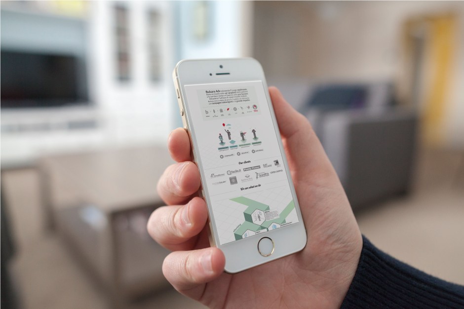 living-room-iphone-5s-mockup