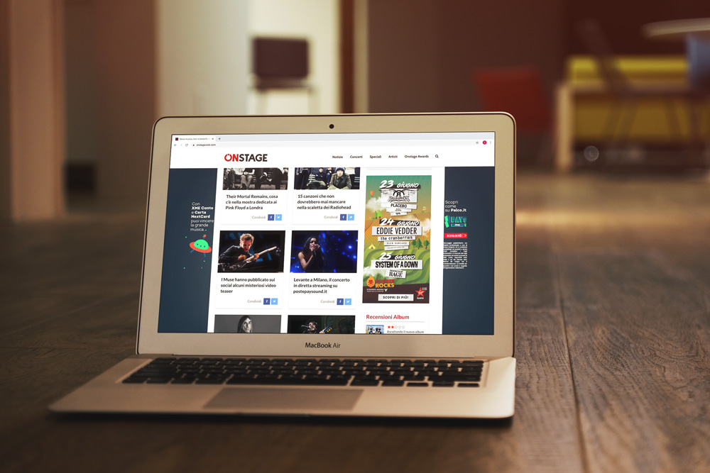 FR2017-macbookair_mockup1